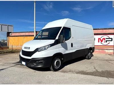 Usata Iveco Daily 116 CV (85 kW) 2020 Bianco Furgone