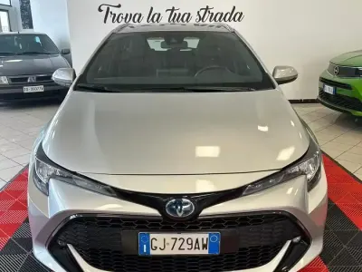 Usata Toyota Corolla Business Edition 98 CV (72 kW) 2022 Argento Station wagon