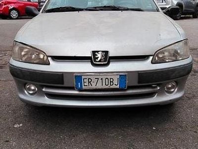 Usata Peugeot 106 Quiksilver 67 CV (49 kW) 2000 Grigio Utilitaria