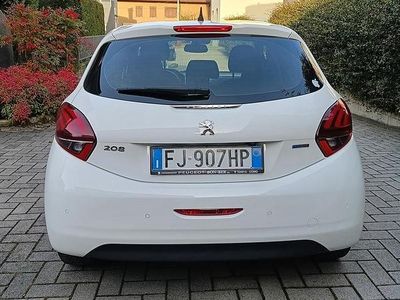 Usata Peugeot 208 Allure 82 CV (60 kW) 2017 Bianco Utilitaria