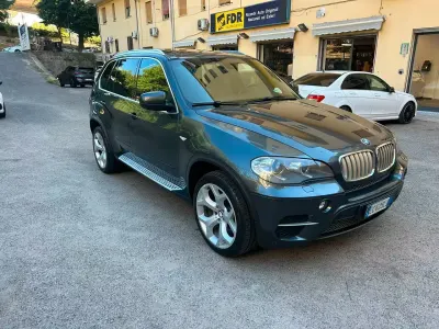 Usata BMW X5 Sport Line 244 CV (179 kW) 2010 Grigio SUV