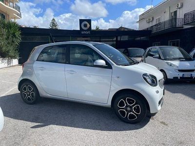 Usata Smart ForFour Passion 71 CV (52 kW) 2018 Bianco Utilitaria