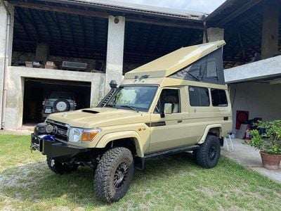 Usado Toyota Land Cruiser 204 CV (150 kW) 2022 Beige SUV