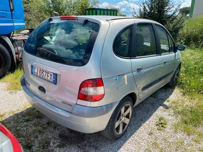 usata Renault Scénic 1.9 dci