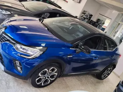 Usata Renault Captur Intens 92 CV (67 kW) 2020 Blu SUV