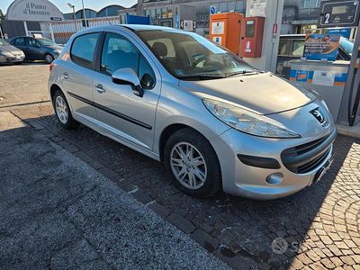 Argento Usata 2007 Peugeot 207 Berlina | 2500 € (Buon prezzo)