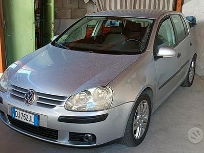 VW Golf V