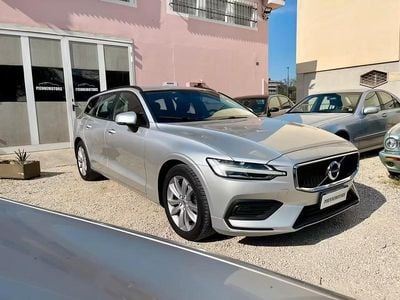 Usata Volvo V60 197 CV (144 kW) 2021 Argento Station wagon