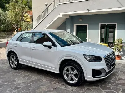 Begagnad Audi Q2 Sport 116 HK (85 kW) 2017 Vit SUV