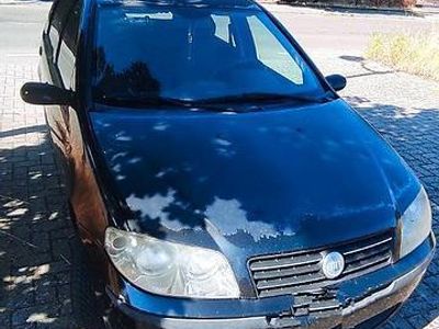 Usata Fiat Punto 69 CV (50 kW) 2005 Nero Utilitaria