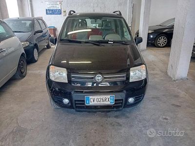 Usado Fiat Panda 4x4 69 CV (50 kW) 2006 Utilitario