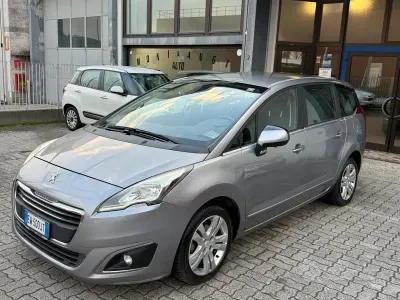 Usata Peugeot 5008
