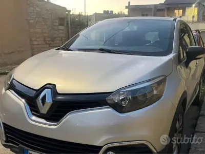 Usata Renault Captur 90 CV (66 kW) 2015 SUV