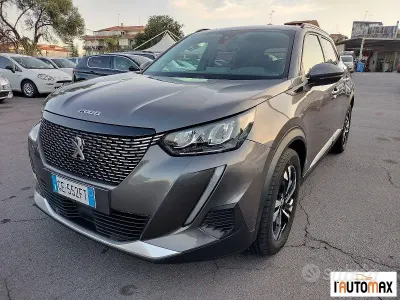 Usata Peugeot 2008 Allure 100 CV (73 kW) 2021 Grigio SUV