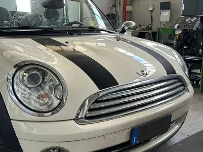Usata Mini Cooper Cabriolet 120 CV (88 kW) 2009 Cabrio