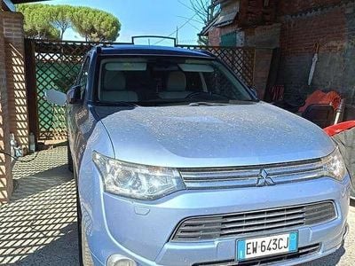 Mitsubishi Outlander P-HEV