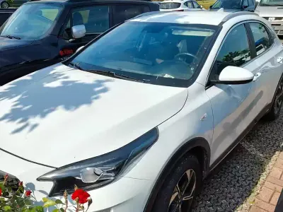 Usata Kia XCeed 99 CV (72 kW) 2021 Bianco SUV