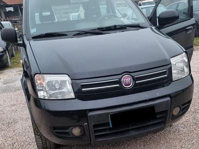 Usata Fiat Panda 4x4 74 CV (54 kW) 2013 Nero Utilitaria