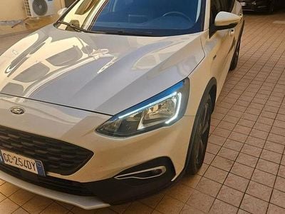 Begagnad Ford Focus Active 120 HK (88 kW) 2021 Vit Minibuss