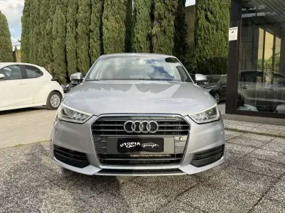 Usata Audi A1 Sportback Ambiente 90 CV (66 kW) 2016 Argento Utilitaria