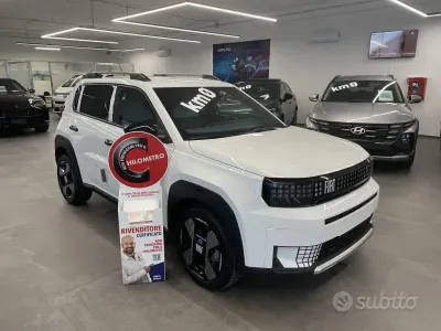 Nouvelle Fiat Grande Panda La Prima 101 ch (74 kW) 2026 Blanc Citadine