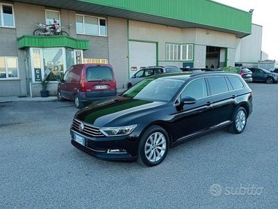 Usata VW Passat 120 CV (88 kW) 2017 Nero Station wagon