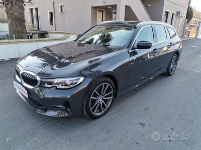 Usata BMW 320e Advantage 190 CV (139 kW) 2020 Grigio Station wagon