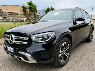 Usata Mercedes GLC220 Business 194 CV (142 kW) 2022 Nero SUV