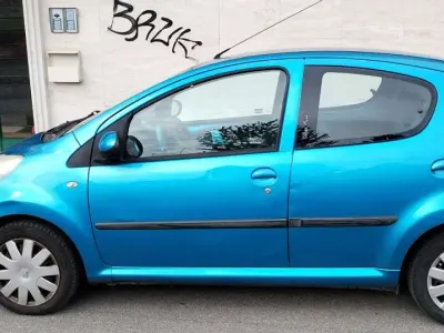 Gebraucht Peugeot 107 Urban Move 68 PS (50 kW) 2008 Kleinwagen