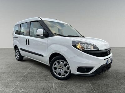 Usata Fiat Doblò Easy 120 CV (88 kW) 2019 Bianco Monovolume