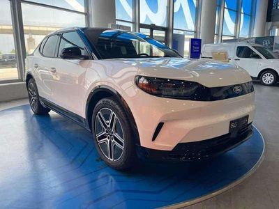 Nuova Ford Capri Extended Range 210 kW (286 CV) 2025 Frozen white  SUV