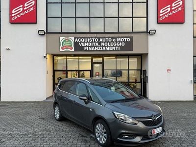 Usata Opel Zafira Business 150 CV (110 kW) 2018 Grigio Monovolume
