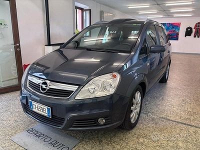 Usata Opel Zafira Club 101 CV (74 kW) 2006 Blu Monovolume