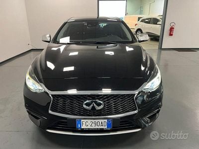 Usata Infiniti Q30 Business Executive 109 CV (80 kW) 2016 Nero Berlina