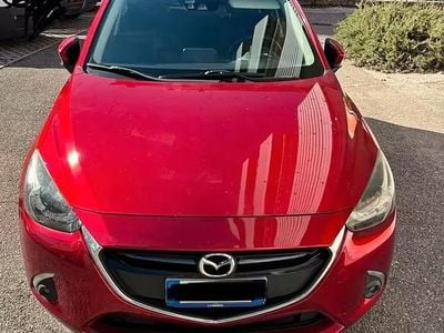 Usata Mazda 2 Exceed 90 CV (66 kW) 2018 Rosso Utilitaria