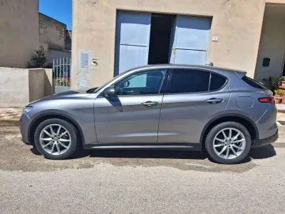 Usata Alfa Romeo Stelvio Business 160 CV (117 kW) 2020 SUV