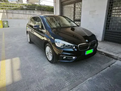 Gebraucht BMW 218 Active Tourer Luxury Line 150 PS (110 kW) 2015 Van / Kleinbus