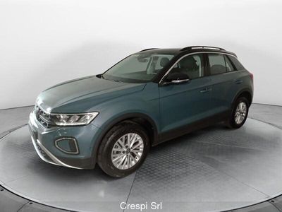 usata VW T-Roc 1.5 TSI ACT DSG Life del 2023 usata a Carnago