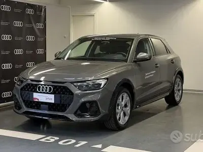 Usata Audi A1 116 CV (85 kW) 2024 Grigio SUV