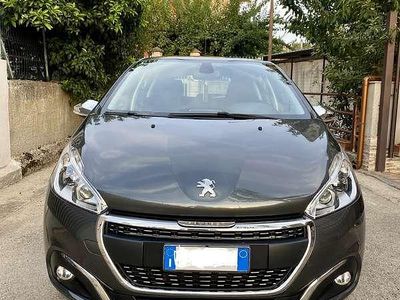 Usata Peugeot 208 Allure 75 CV (55 kW) 2017 Utilitaria