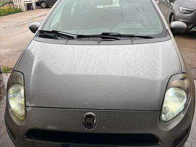 Usata Fiat Grande Punto 75 CV (55 kW) 2013 Grigio Utilitaria