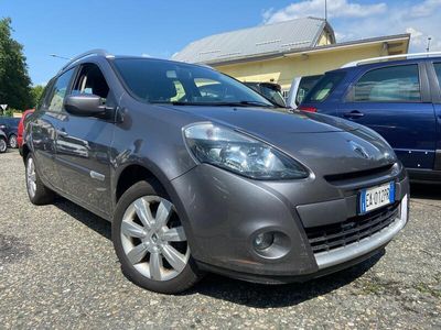 usata Renault Clio 1.2 SporTour Luxe 2010