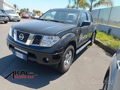 Używany Nissan Pathfinder XE 174 KM (127 kW) 2006 Czarny SUV