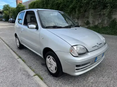 Usata Fiat 600 54 CV (39 kW) 2008 Grigio Utilitaria