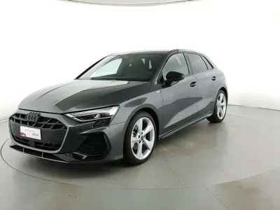 Usata Audi A3 S-Line 150 CV (110 kW) 2025 Grigio daytona Berlina