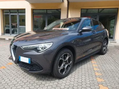 Brugt Alfa Romeo Stelvio Executive 190 HK (139 kW) 2019 Grå SUV