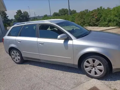 Usata Audi A4 130 CV (95 kW) 2003 Grigio Station wagon