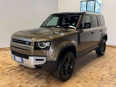 Usata Land Rover Defender Black Edition 241 CV (177 kW) 2021 Verde SUV