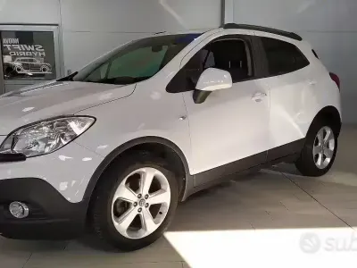Usata Opel Mokka 140 CV (102 kW) 2013 Bianco SUV