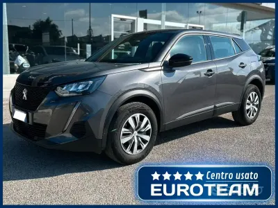 Usata Peugeot 2008 Active 102 CV (75 kW) 2023 Grigio SUV